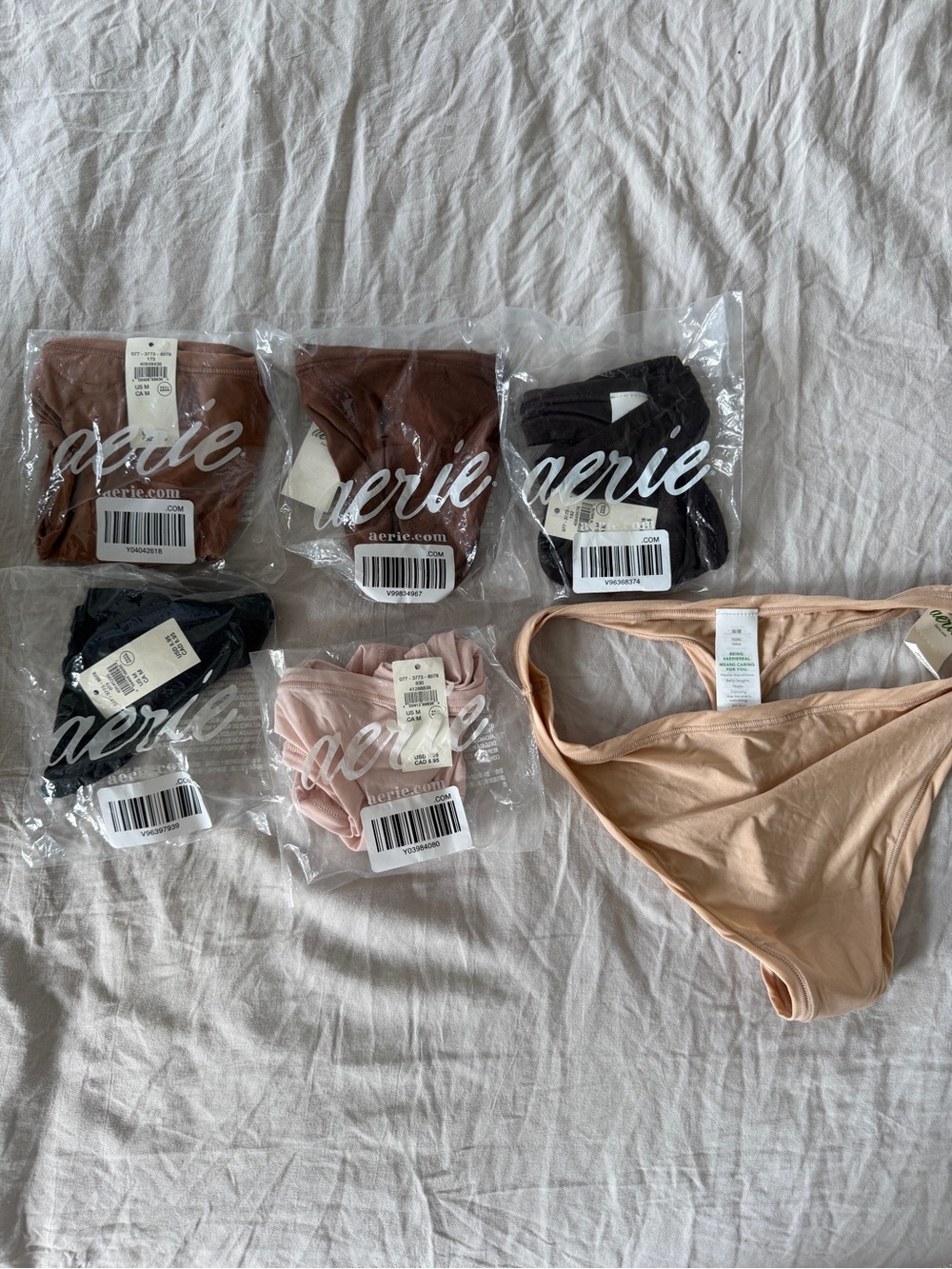 Bundle of 6 Medium NWT Aerie Smoothez Everyday High Cut Thongs